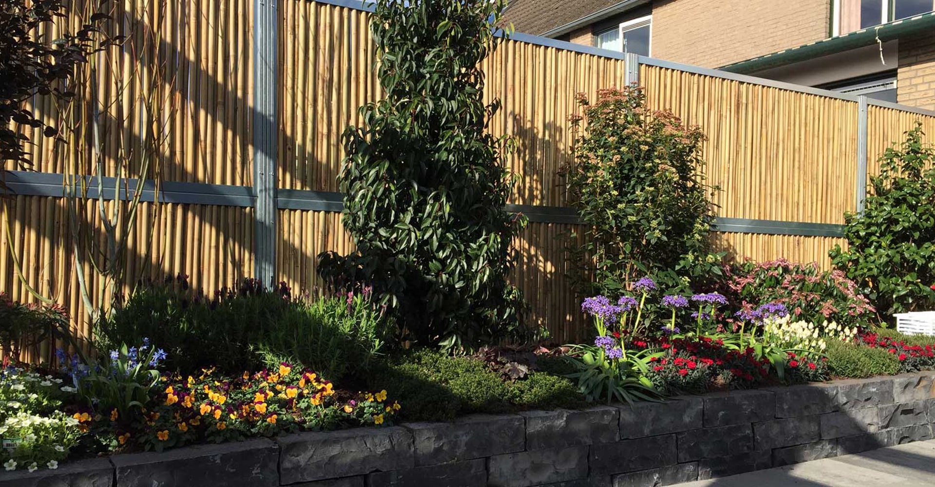 L’avantage d’une clôture en bambou : Un matériau durable pour votre jardin